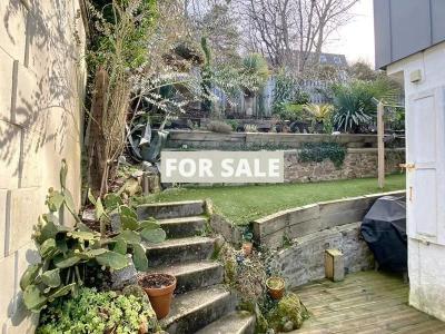 Detached House with Garden by the Coast