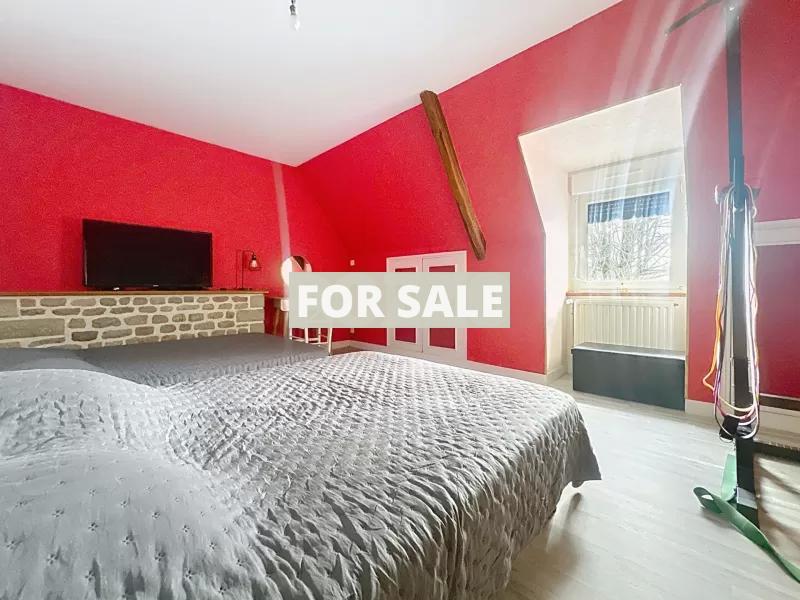 Detached Country House with Outbuildings