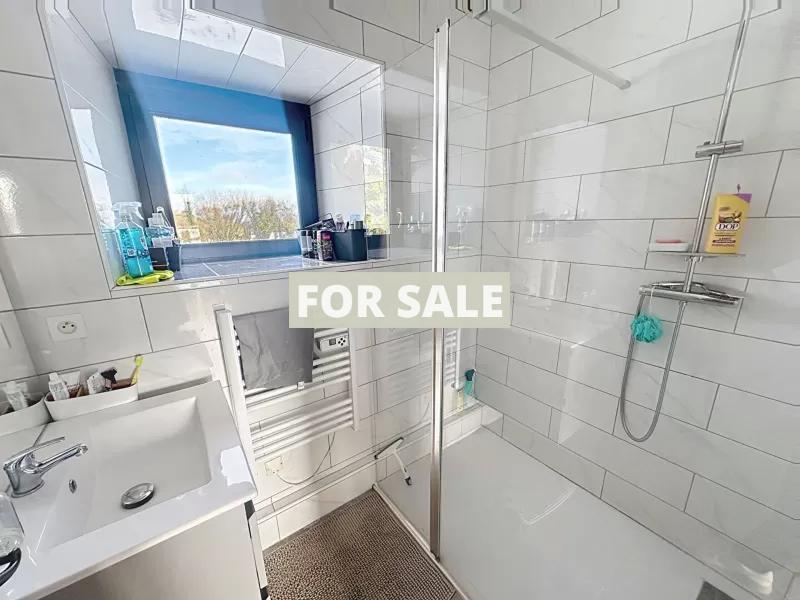 Detached Country House with Outbuildings