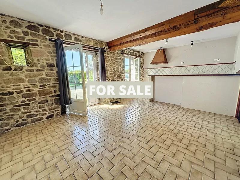 Detached Country House with Outbuilding