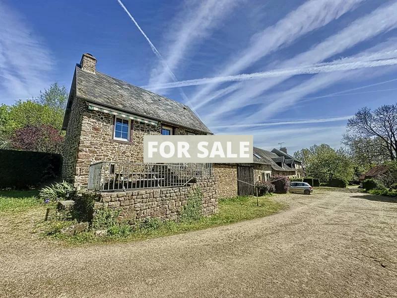 Detached Country House with Outbuilding