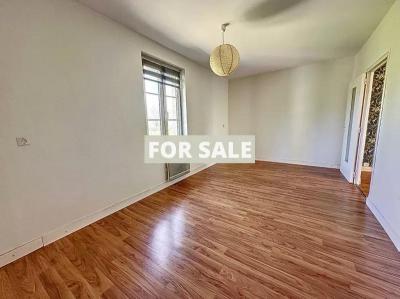 Detached Country House with Outbuilding