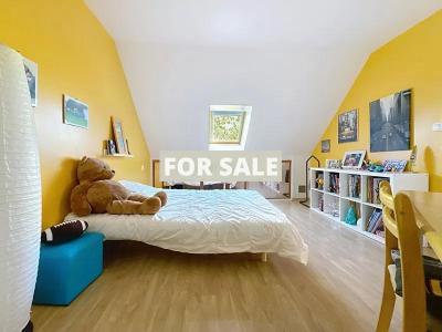 Detached Coastal House with Swimming Pool