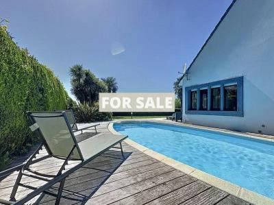 Detached Coastal House with Swimming Pool