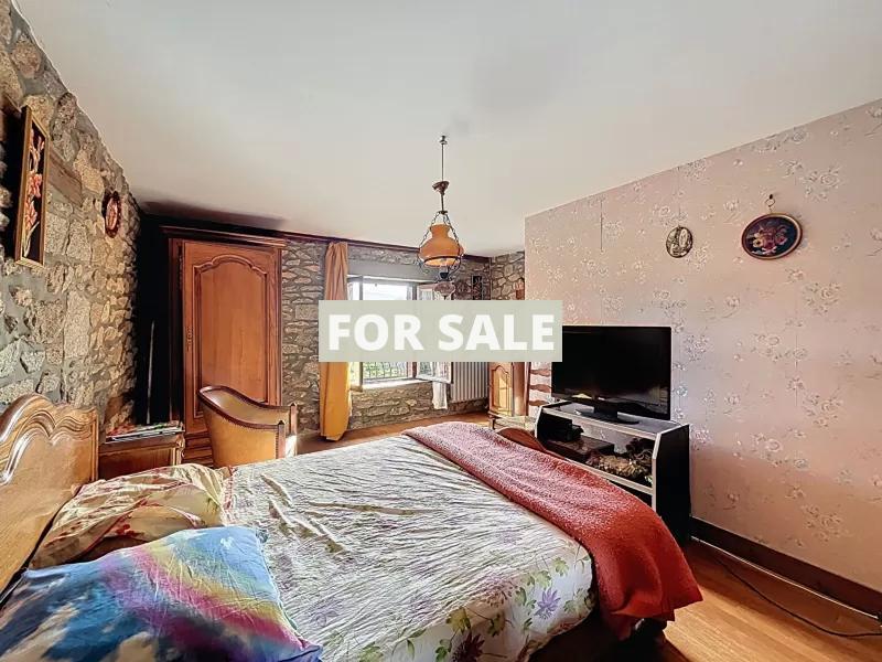 Detached Country House with Open Views