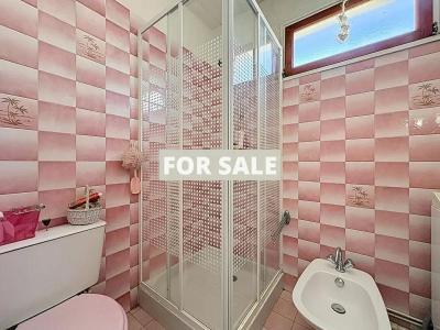 Detached House 50m from the Beech