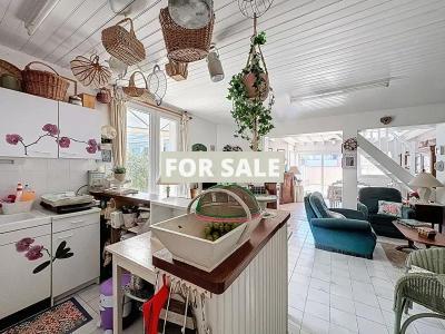 Detached House 50m from the Beech