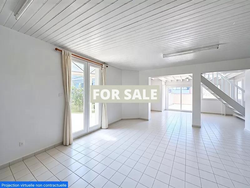 Detached House 50m from the Beech