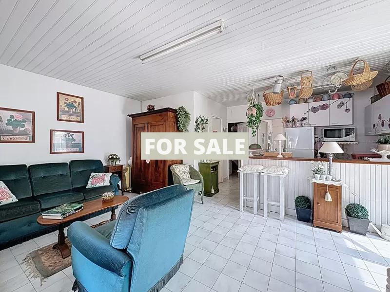 Detached House 50m from the Beech