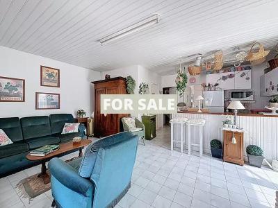 Detached House 50m from the Beech
