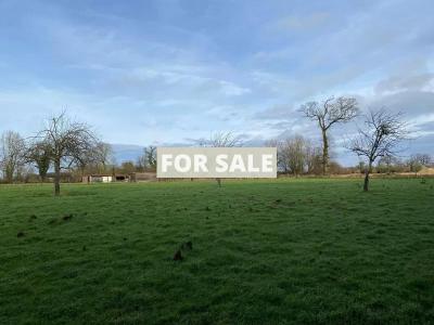 Detached Country House with Numerous Outbuilding