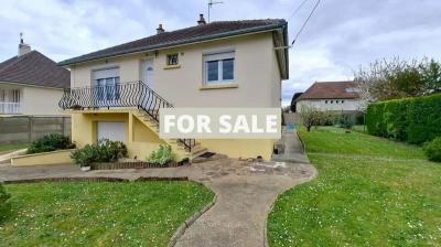 Detached House 500m from Juno Beach