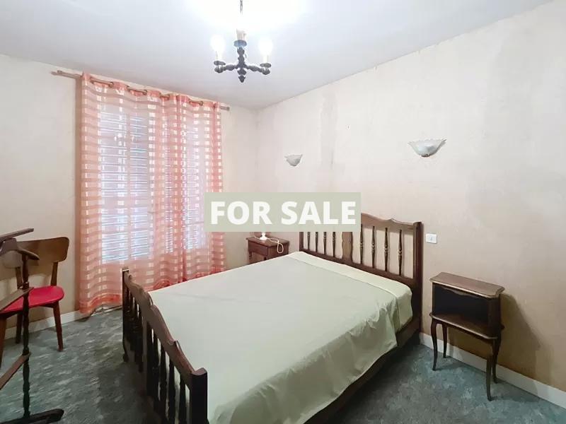 Detached House with Garden