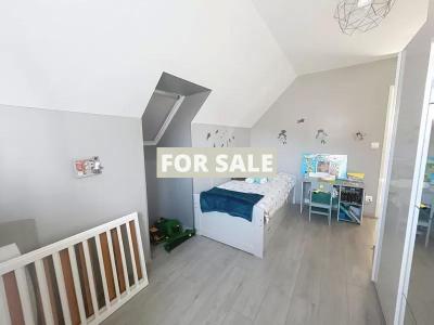 Detached House with Garden by the Coast