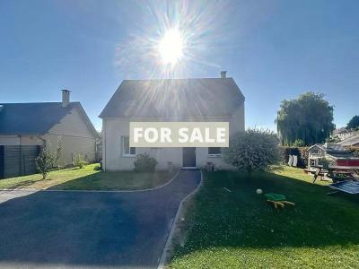 Detached House with Garden by the Coast
