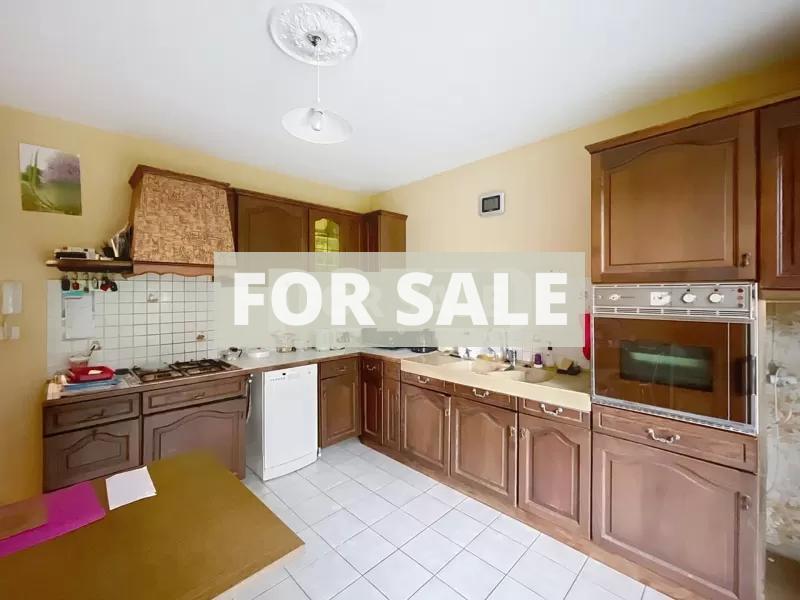 Detached House with Landscaped Garden