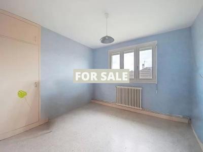 Detached House with Landscaped Garden