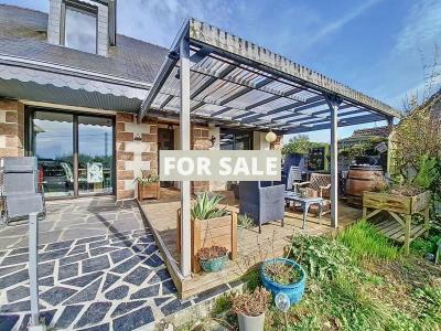Detached House and Landscaped Garden and Open View