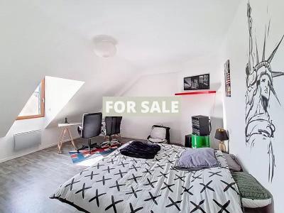 Detached House and Landscaped Garden and Open View