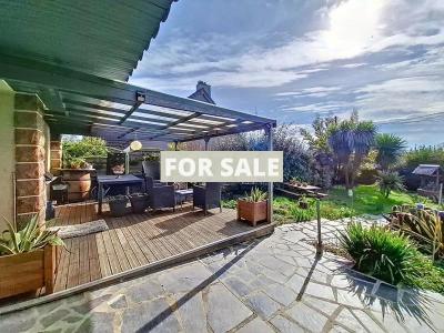Detached House and Landscaped Garden and Open View