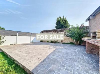 Detached House with Garden by the Coast