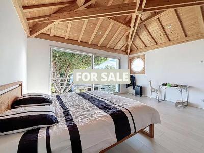 Contemporary Detached House by the Coast