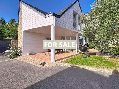 Contemporary Detached House by the Coast