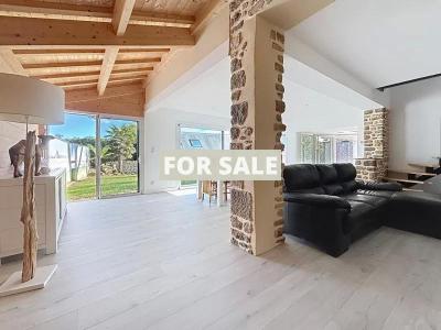 Contemporary Detached House by the Coast