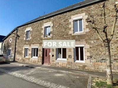 Traditional House with Garden