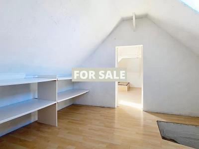 Traditional House with Garden