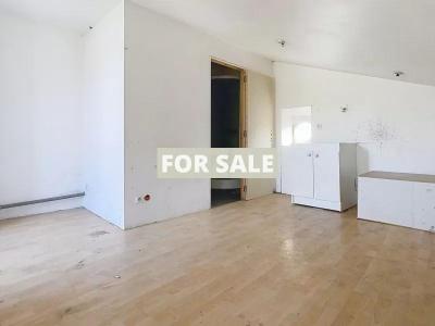 Traditional House with Garden