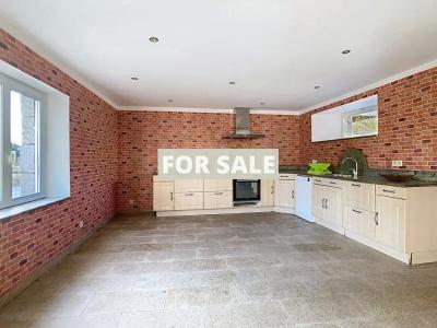 Traditional House with Garden