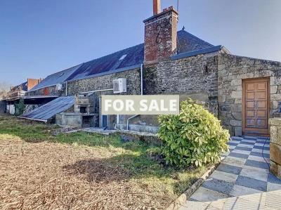 Traditional House with Garden