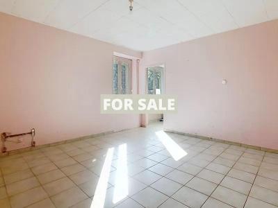 Traditional House with Garden