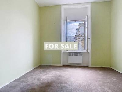 Town House in Excellent Order, Strong Potential