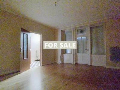 Town House in Excellent Order, Strong Potential