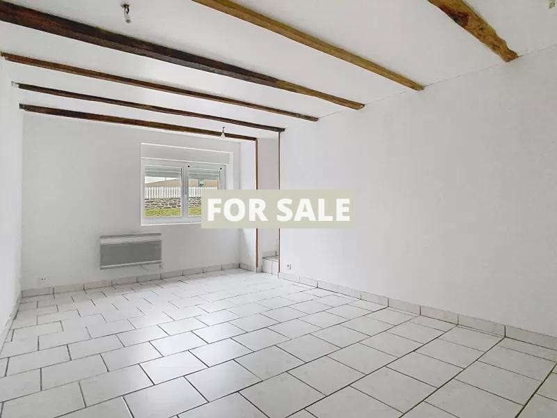 Detached Country House with Attached Outbuilding