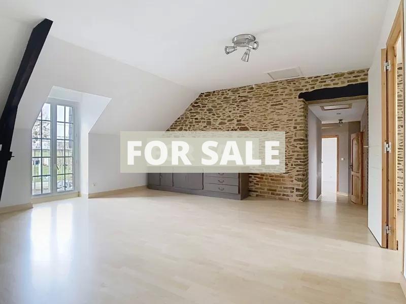 Detached Country House with Outbuildings