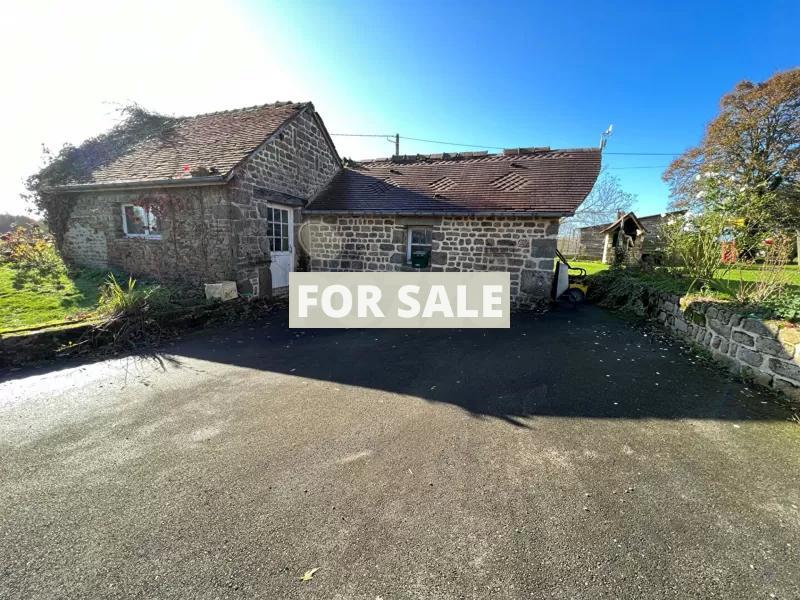 Detached Country House with Outbuilding