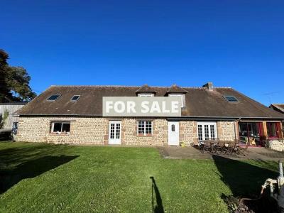 Detached Country House with Outbuilding