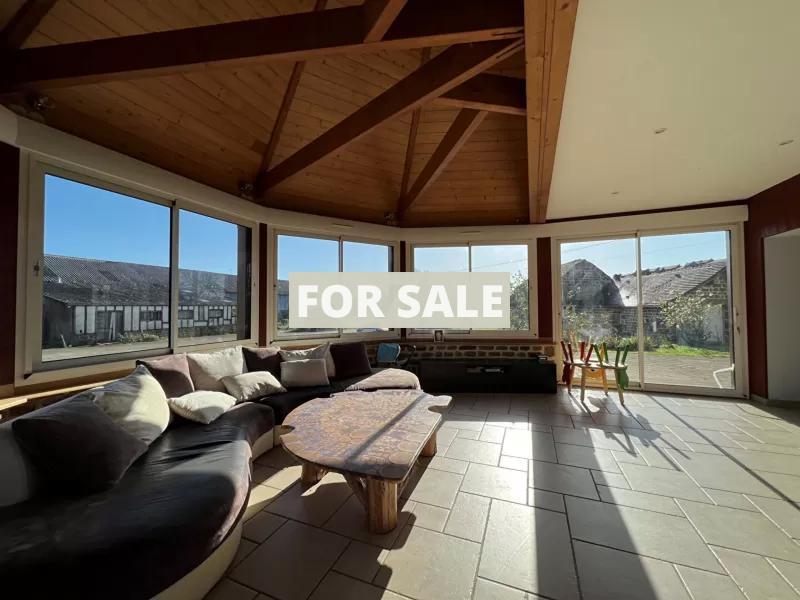 Detached Country House with Outbuilding