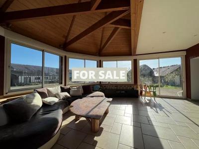 Detached Country House with Outbuilding