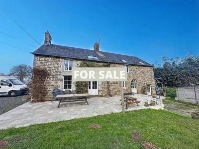 Detached Country House with Lovely Garden