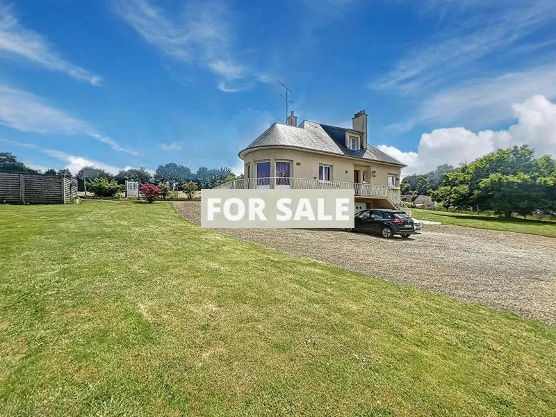 Detached Country House With Open Views and Outbuildings