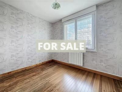 Detached Villa With Garden and Open View