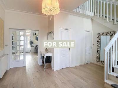 Manor House with Swimming Pool