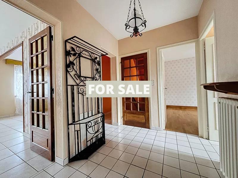 Town House with Flexible Accommodation