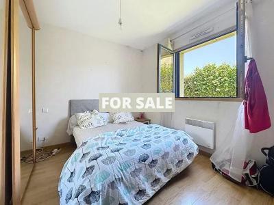 Contemporary Detached House with Landscaped Garden