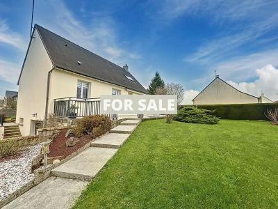 Detached House with Landscaped Garden