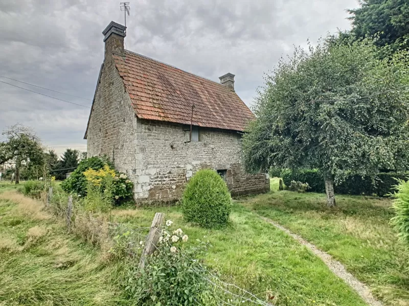 Detached Country House with Outbuildings in 4.5 Hectares of Land